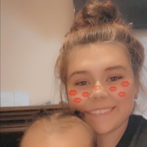 Meet your Posher, Kendra